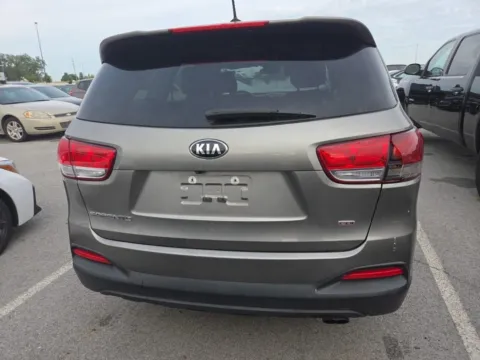 More photos of 2017 Kia Sorento LX at Cassill Motors, IA