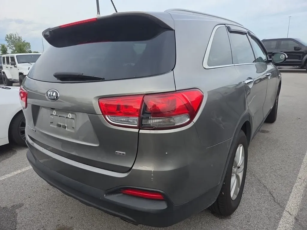 Kia Sorento photo 5