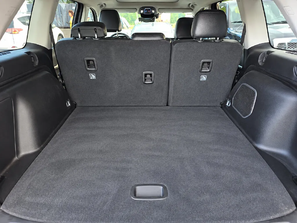 Jeep Grand Cherokee photo 14