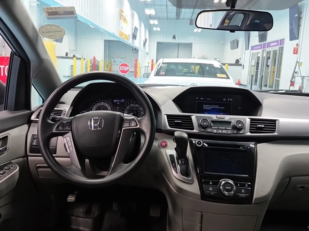 Honda Odyssey photo 10