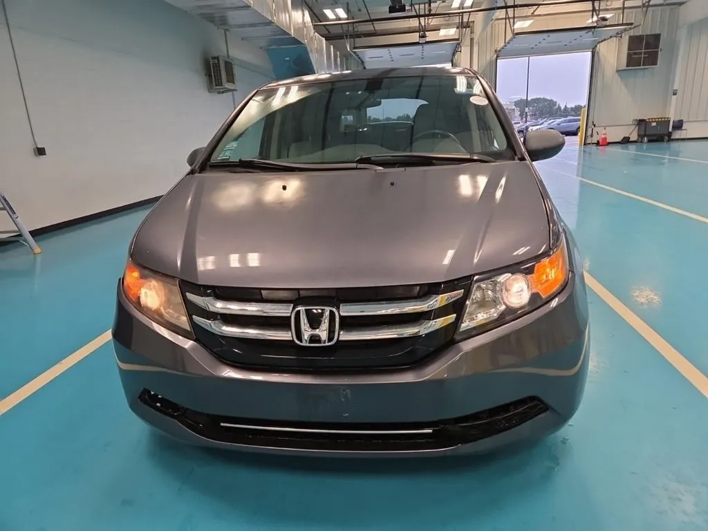 Honda Odyssey photo 8