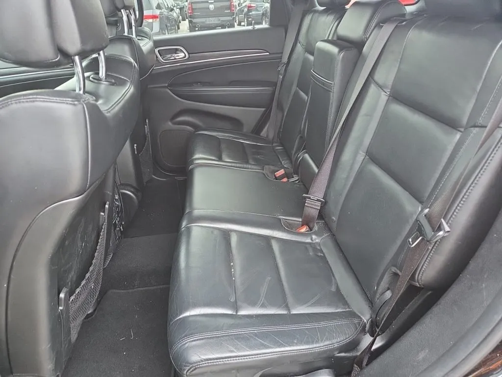 Jeep Grand Cherokee photo 12