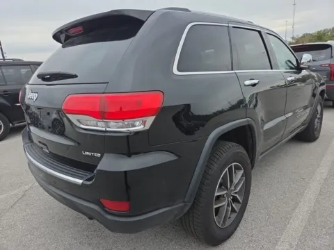 More photos of 2019 Jeep Grand Cherokee Limited at Cassill Motors, IA