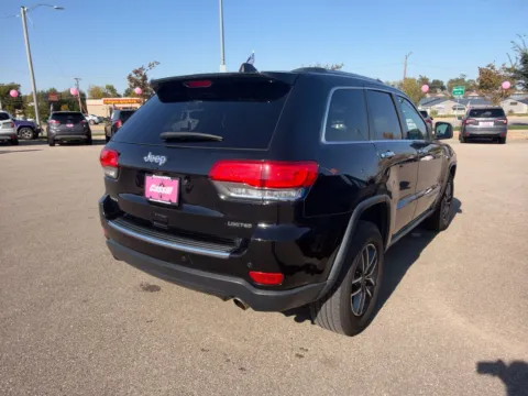 More photos of 2019 Jeep Grand Cherokee Limited at Cassill Motors, IA