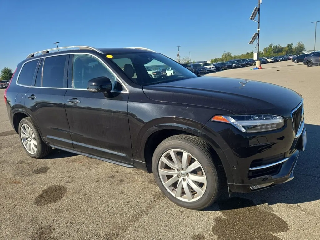 Volvo XC90 photo 6