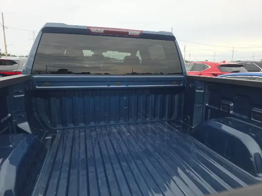Chevrolet Silverado photo 13