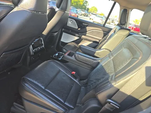 Lincoln Aviator photo 12