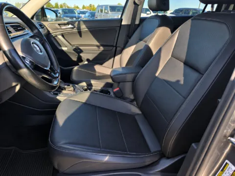 More photos of 2018 Volkswagen Tiguan 2.0T SE at Cassill Motors, IA