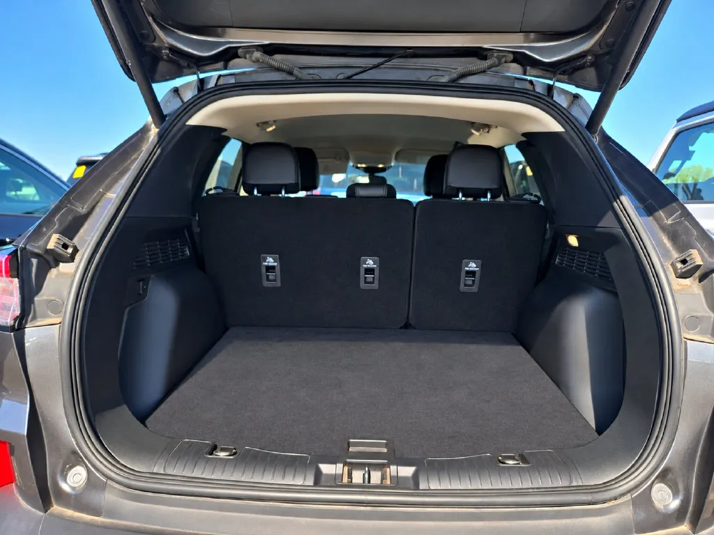 Ford Escape photo 13