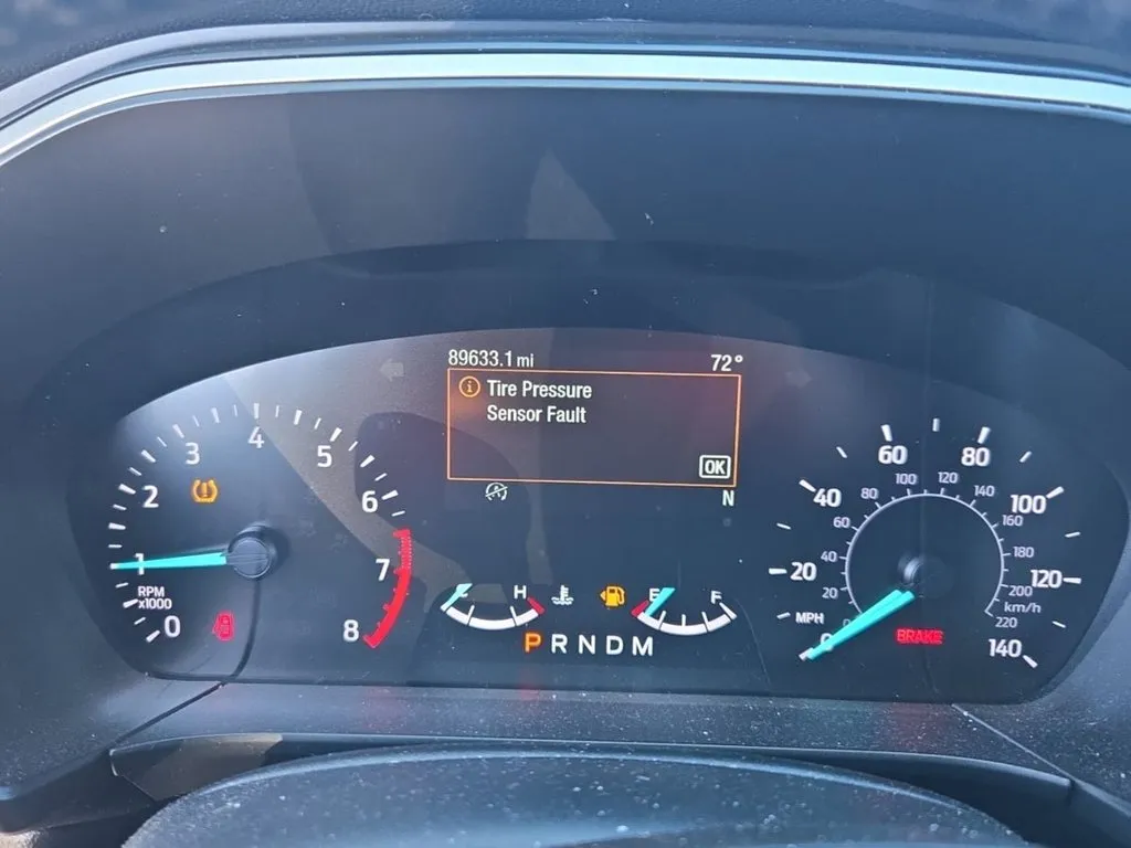Ford Escape photo 10