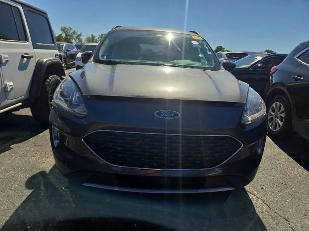 Ford Escape photo 7