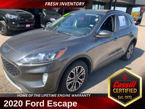 Gray 2020 Ford Escape SEL for sale in Cedar Rapids, IA