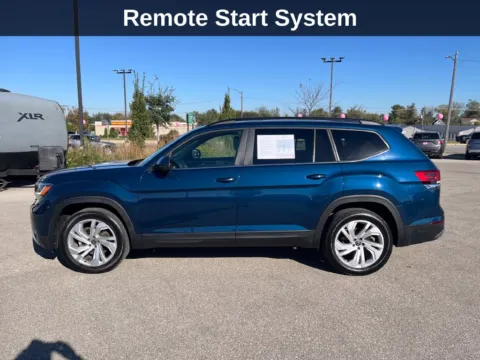 Photos of 2021 Volkswagen Atlas 3.6L V6 SE w/Technology for sale in Cedar Rapids, IA at Cassill Motors