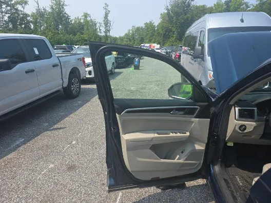 Volkswagen Atlas photo 8