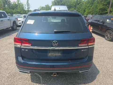 More photos of 2021 Volkswagen Atlas 3.6L V6 SE w/Technology at Cassill Motors, IA