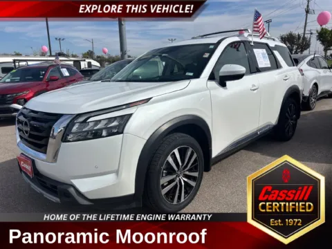 White 2025 Nissan Pathfinder Platinum for sale in Cedar Rapids, IA