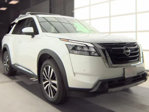 More photos of 2025 Nissan Pathfinder Platinum at Cassill Motors, IA