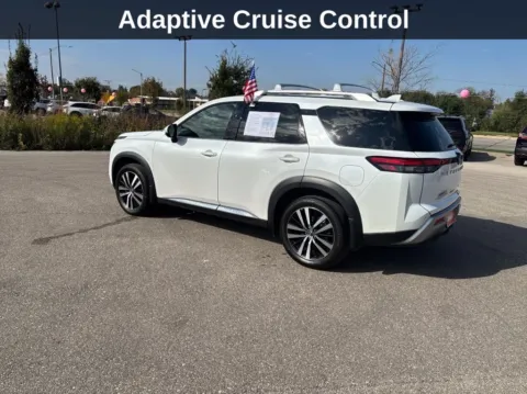 More photos of 2025 Nissan Pathfinder Platinum at Cassill Motors, IA