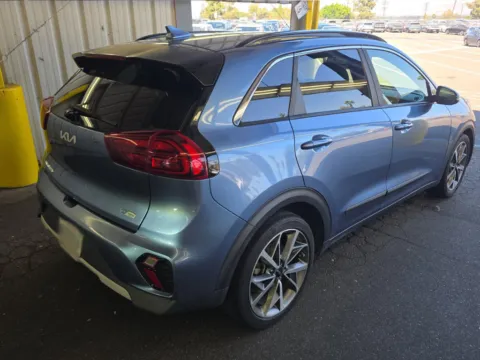 More photos of 2022 Kia Niro Touring at Cassill Motors, IA