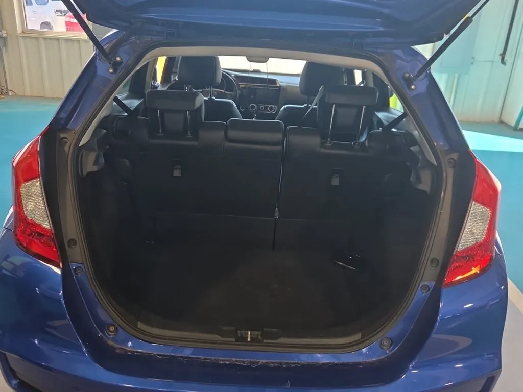 Honda Fit photo 11
