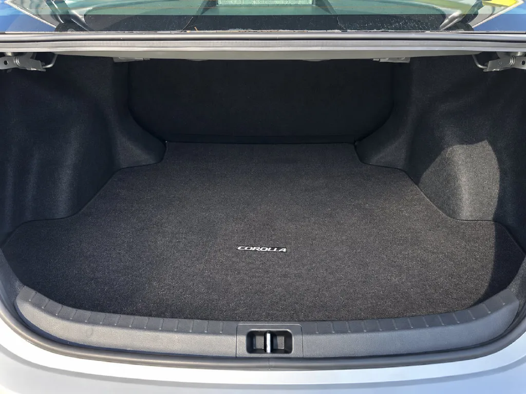 Toyota Corolla photo 8
