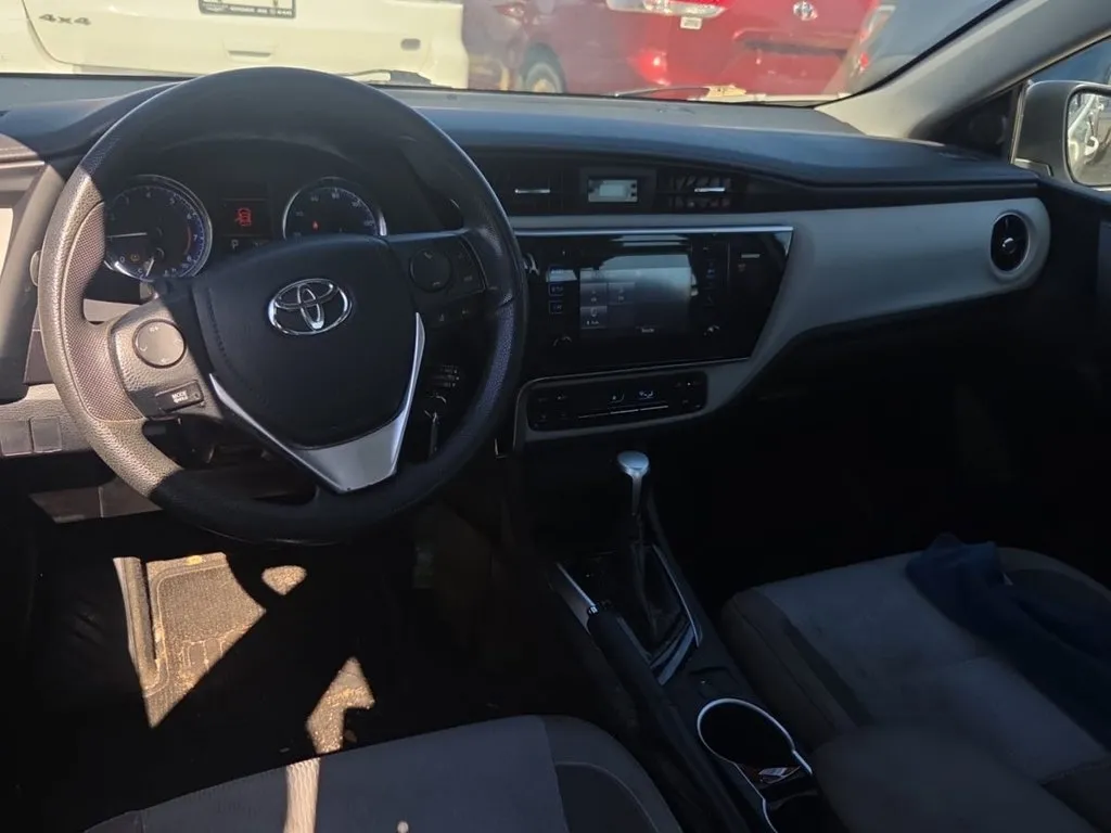 Toyota Corolla photo 5