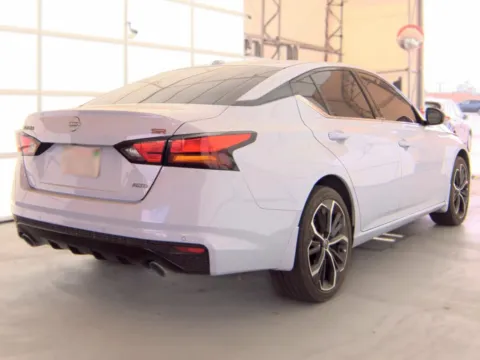 More photos of 2025 Nissan Altima 2.5 SR at Cassill Motors, IA