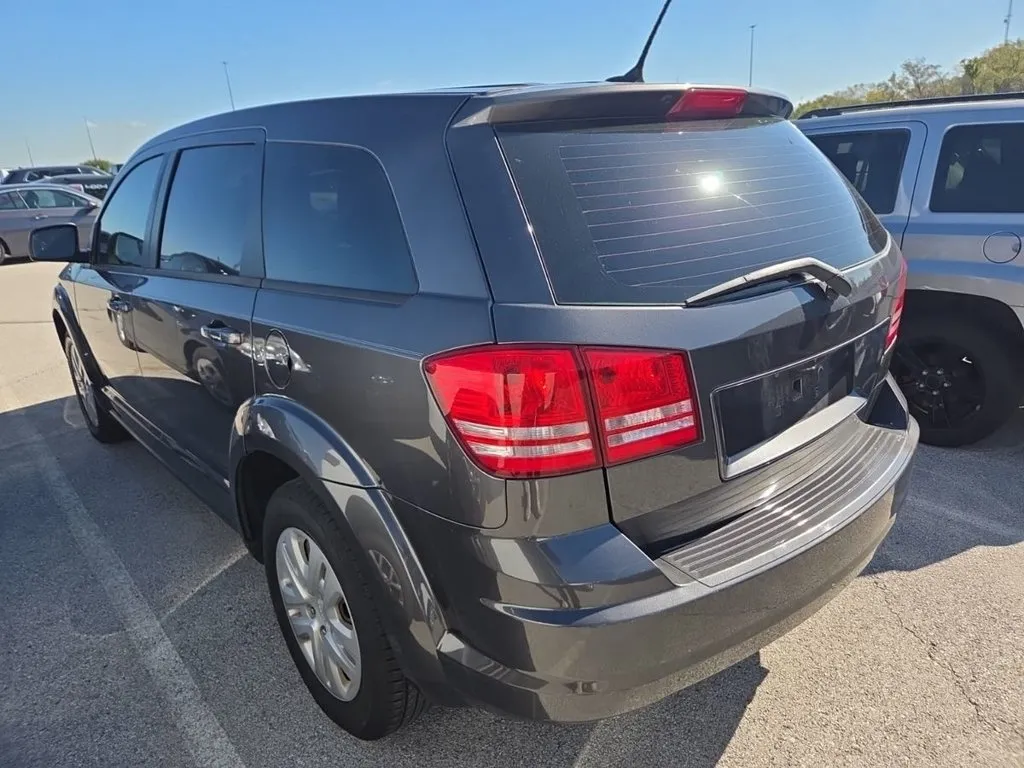 Dodge Journey photo 2