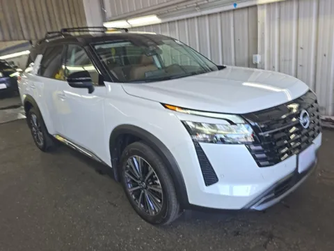 More photos of 2026 Nissan Pathfinder Platinum at Cassill Motors, IA