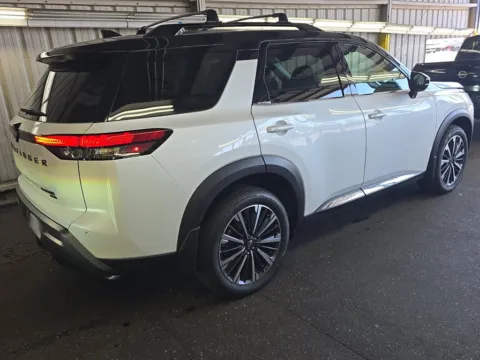 More photos of 2026 Nissan Pathfinder Platinum at Cassill Motors, IA