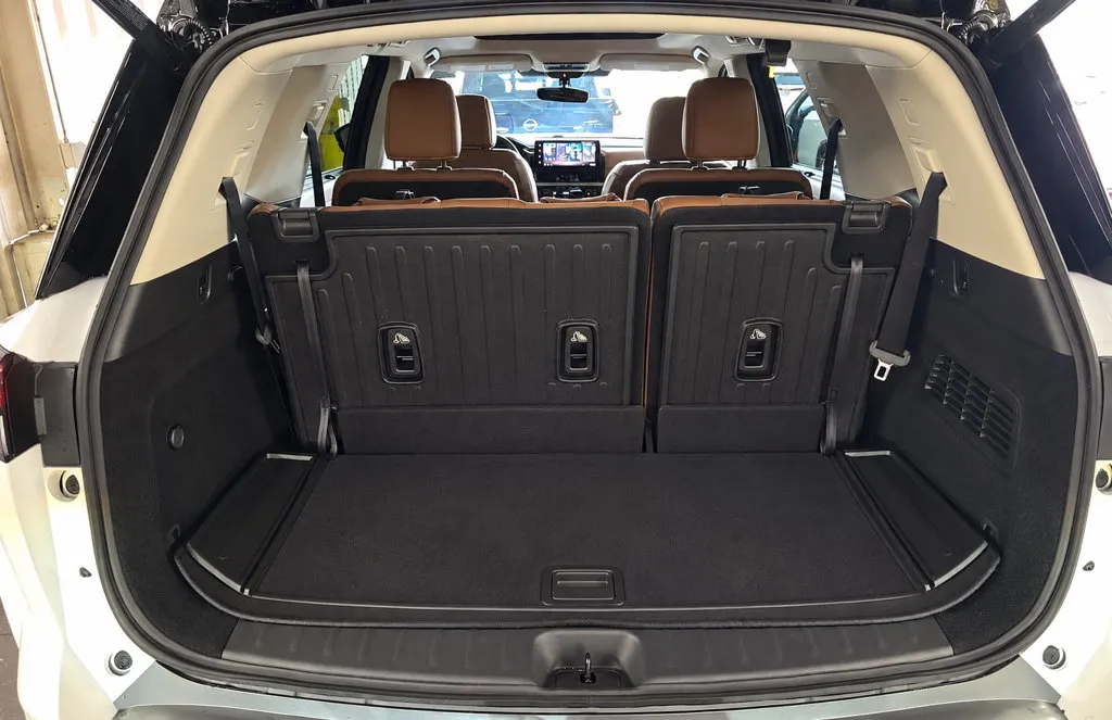 Nissan Pathfinder photo 15
