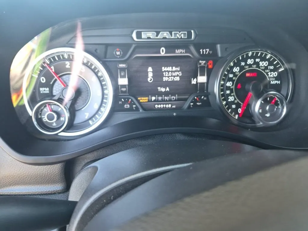 Ram 2500 photo 9