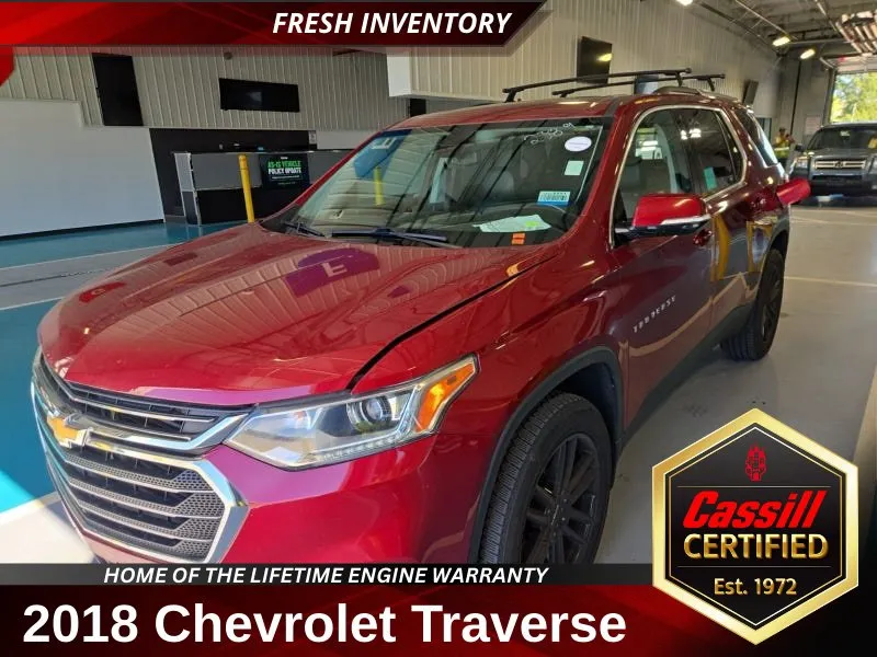 Red 2018 Chevrolet Traverse 3LT for sale in Cedar Rapids, IA