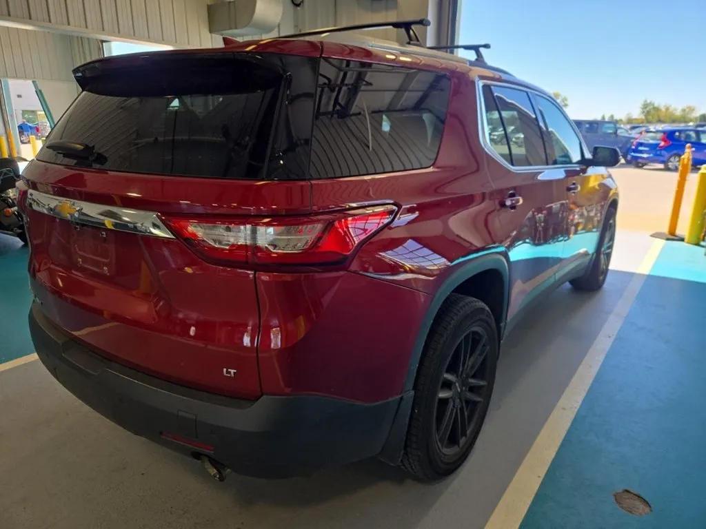 Chevrolet Traverse photo 5