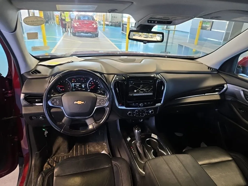 Chevrolet Traverse photo 9