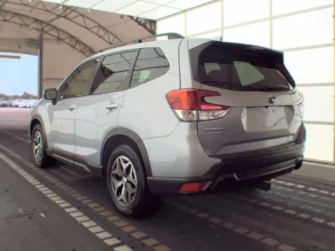Photos of 2020 Subaru Forester Premium for sale in Cedar Rapids, IA at Cassill Motors