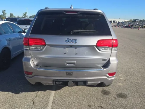 More photos of 2016 Jeep Grand Cherokee Overland at Cassill Motors, IA