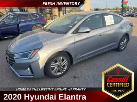 Silver 2020 Hyundai Elantra SEL for sale in Cedar Rapids, IA