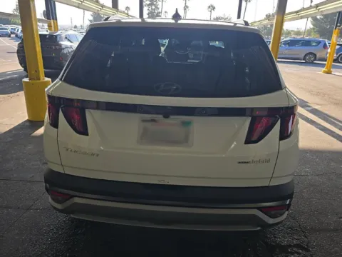 More photos of 2026 Hyundai Tucson Hybrid SEL at Cassill Motors, IA
