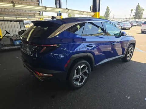 More photos of 2022 Hyundai Tucson Limited at Cassill Motors, IA