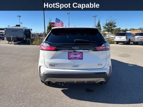 More photos of 2020 Ford Edge SEL at Cassill Motors, IA