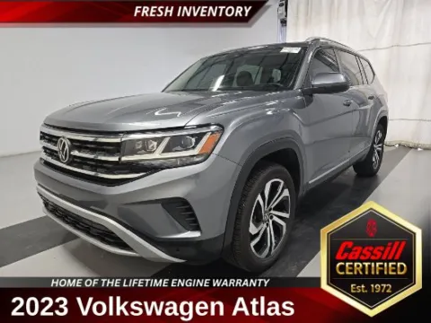 Gray 2023 Volkswagen Atlas SEL for sale in Cedar Rapids, IA