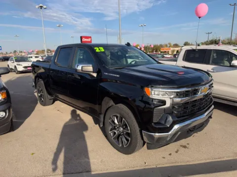 More photos of 2024 Chevrolet Silverado 1500 LT at Cassill Motors, IA