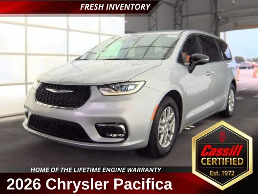 Silver 2026 Chrysler Pacifica Select for sale in Cedar Rapids, IA