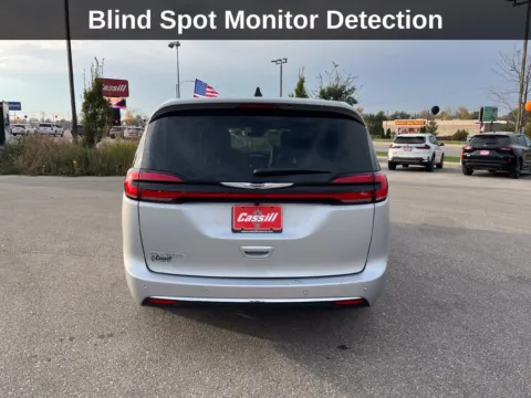 More photos of 2026 Chrysler Pacifica Select at Cassill Motors, IA
