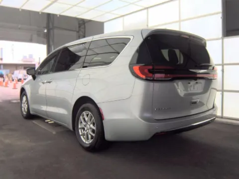 Photos of 2026 Chrysler Pacifica Select for sale in Cedar Rapids, IA at Cassill Motors
