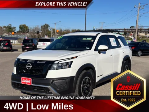 White 2025 Nissan Pathfinder Rock Creek for sale in Cedar Rapids, IA