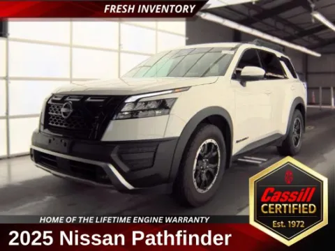 White 2025 Nissan Pathfinder Rock Creek for sale in Cedar Rapids, IA