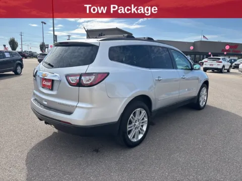 More photos of 2015 Chevrolet Traverse LT at Cassill Motors, IA