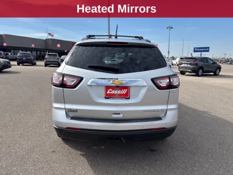 More photos of 2015 Chevrolet Traverse LT at Cassill Motors, IA